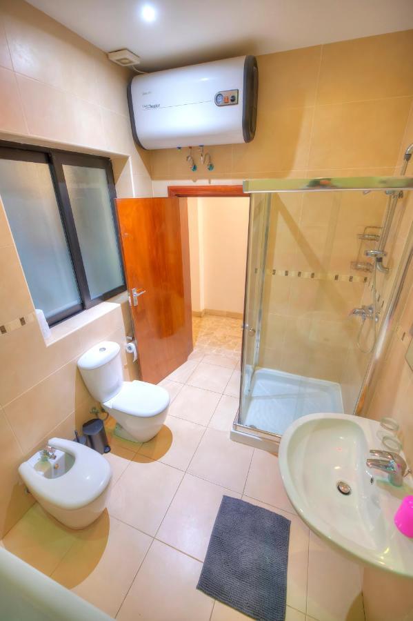 Enormous 3Bedrooms Seafront With Balcony Pdeh1-1 Sliema Bagian luar foto