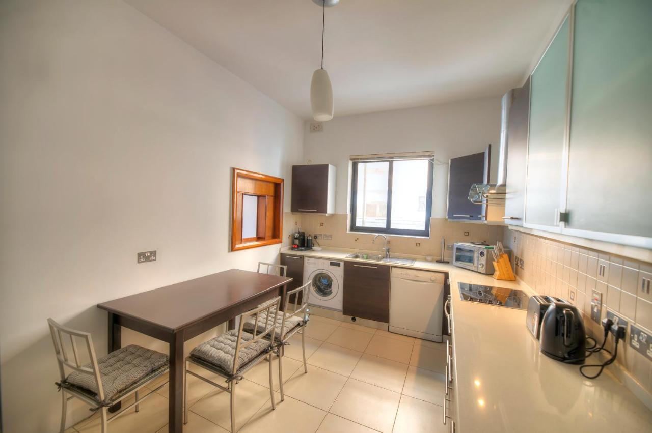 Enormous 3Bedrooms Seafront With Balcony Pdeh1-1 Sliema Bagian luar foto
